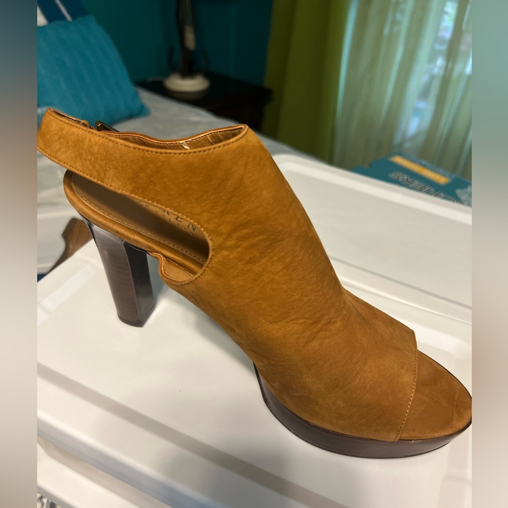 Ralph Lauren Tan Open-Toe Heels - Never worn -